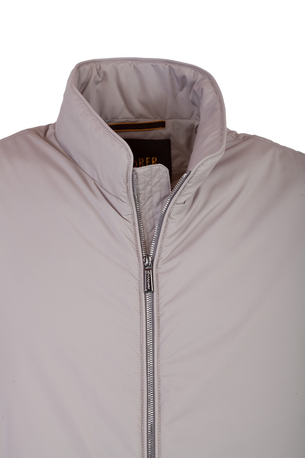 shop MOORER  Gilet: Moorer gilet "SENIO".
Gilet liscio in tessuto idrorepellente.
Foderato con imbottitura light in piuma d'oca a boudin. 
Pratica chiusura frontale con zip doppio cursore e tasche laterali con zip. 
All'interno comode tasche porta documenti, rifiniture logate.
Composizione: 100% Poliestere.
Fabbricato in Italia.. SENIO SKT-MARMO U0118 number 6629000